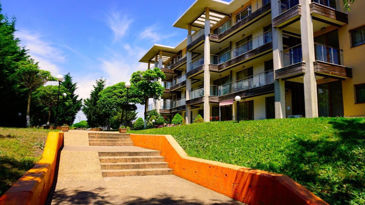 Морски Апартаменти Джулай Морнинг - July Morning Sea View Apartments Kavarna Ngoại thất bức ảnh