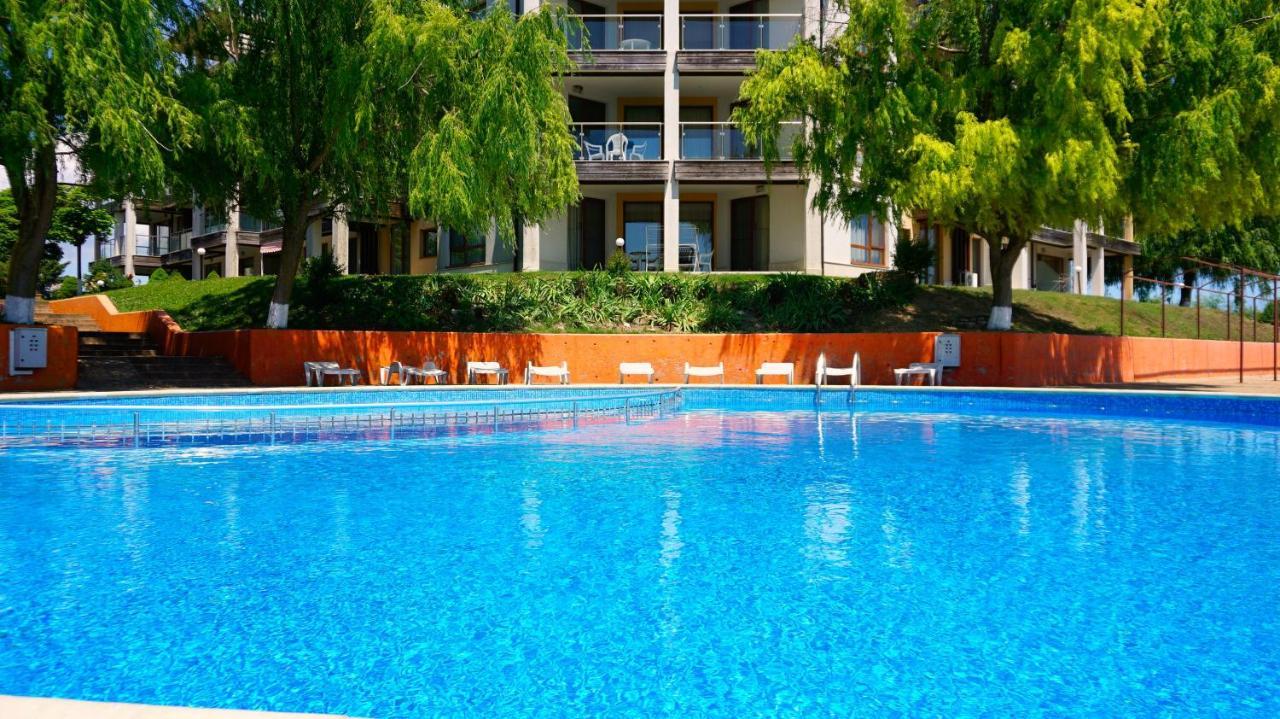 Морски Апартаменти Джулай Морнинг - July Morning Sea View Apartments Kavarna Ngoại thất bức ảnh