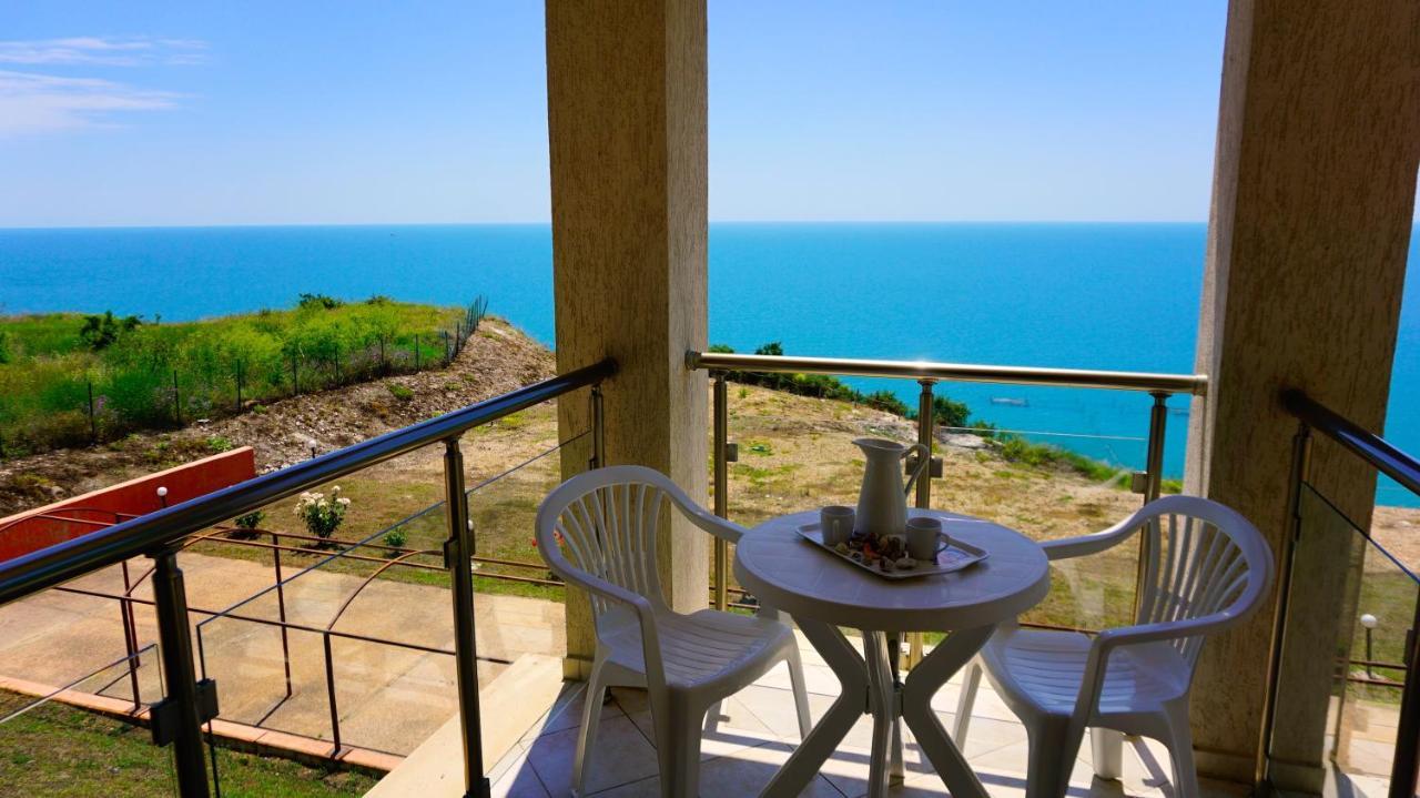 Морски Апартаменти Джулай Морнинг - July Morning Sea View Apartments Kavarna Ngoại thất bức ảnh