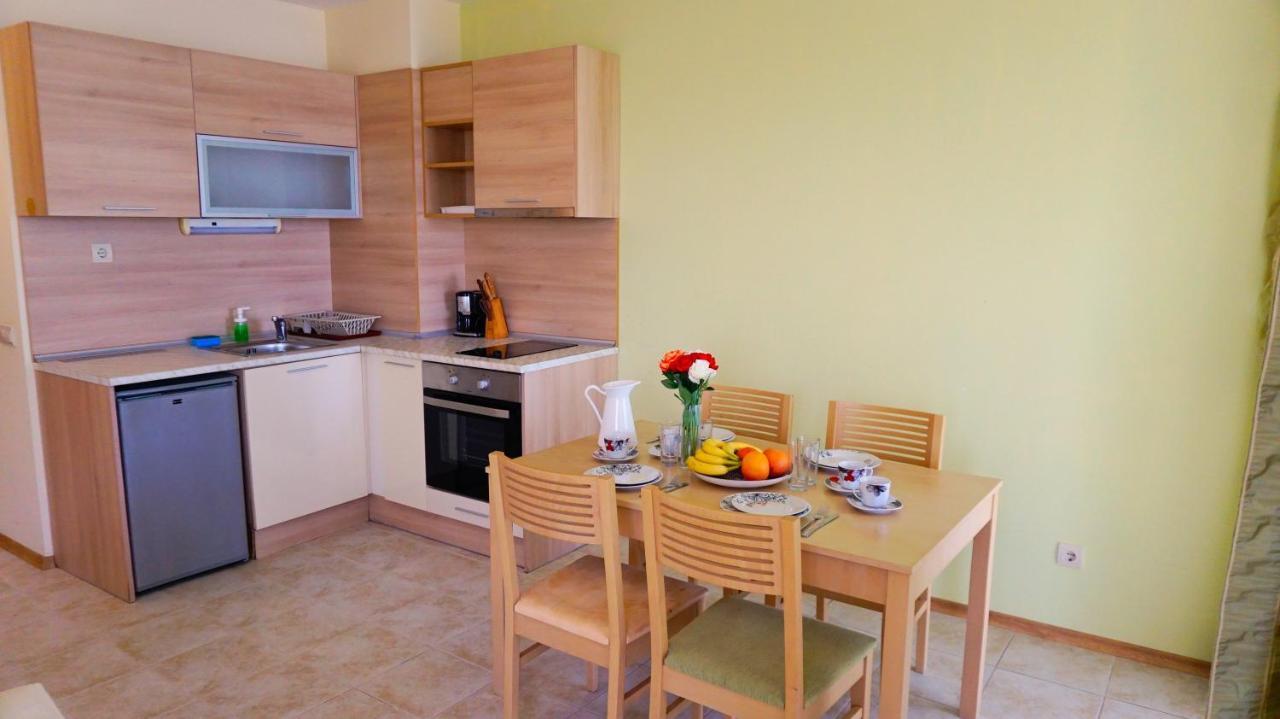 Морски Апартаменти Джулай Морнинг - July Morning Sea View Apartments Kavarna Ngoại thất bức ảnh
