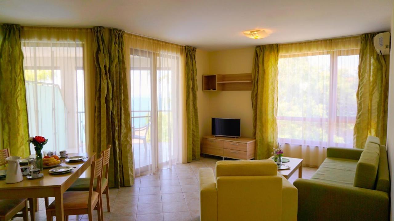 Морски Апартаменти Джулай Морнинг - July Morning Sea View Apartments Kavarna Ngoại thất bức ảnh