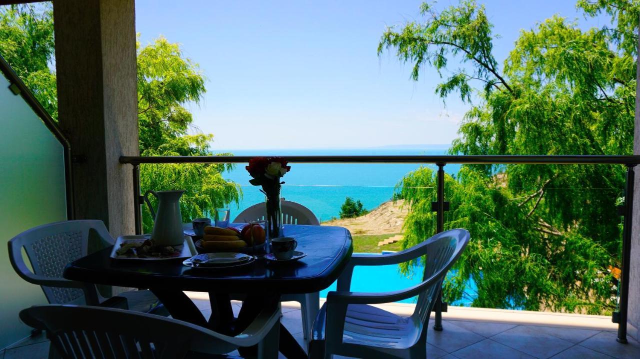 Морски Апартаменти Джулай Морнинг - July Morning Sea View Apartments Kavarna Ngoại thất bức ảnh