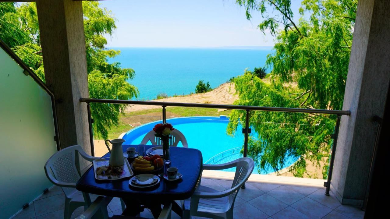 Морски Апартаменти Джулай Морнинг - July Morning Sea View Apartments Kavarna Ngoại thất bức ảnh