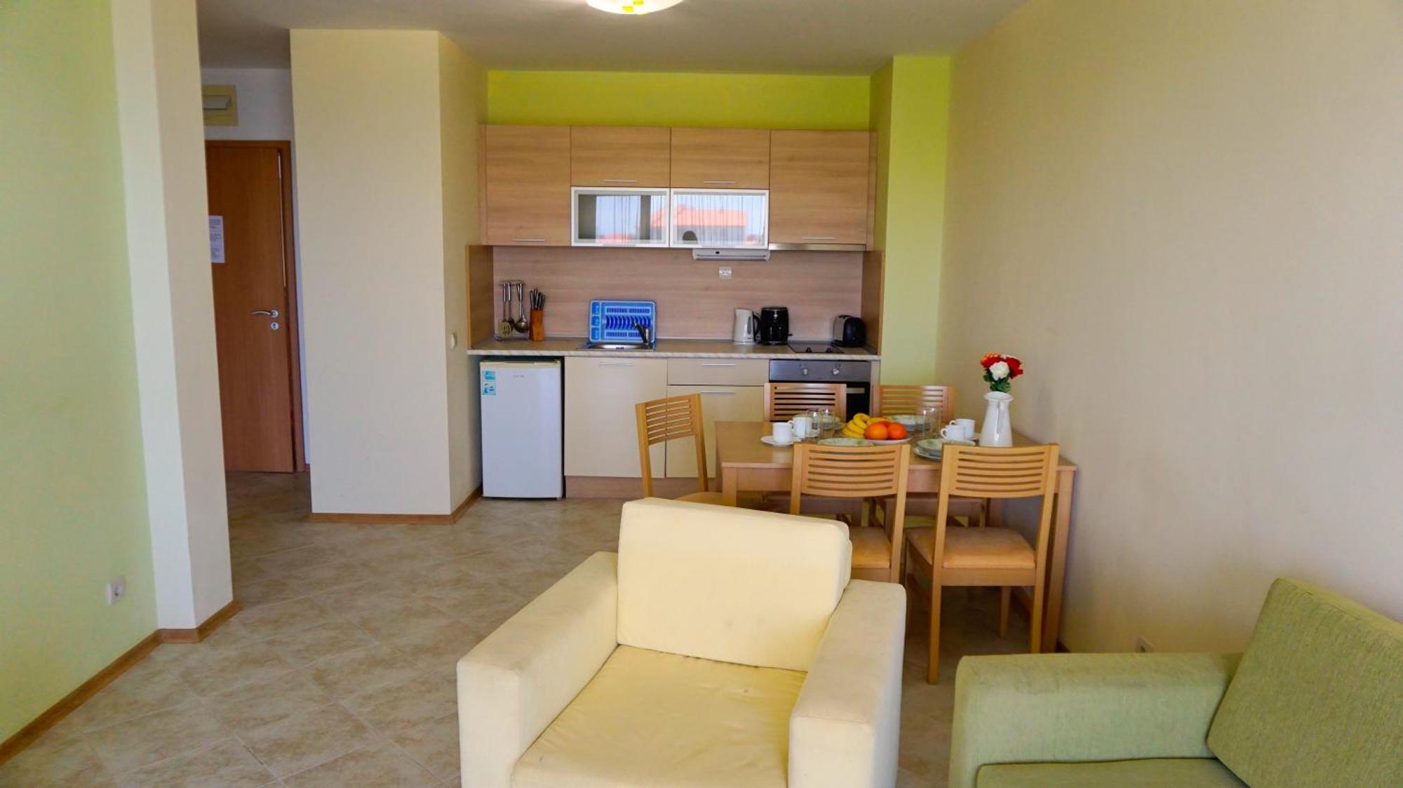 Морски Апартаменти Джулай Морнинг - July Morning Sea View Apartments Kavarna Phòng bức ảnh